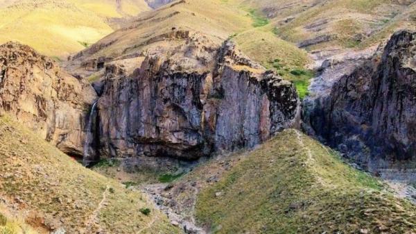 آبشارهای نزدیک تهران آبشارهای نزدیک تهران
